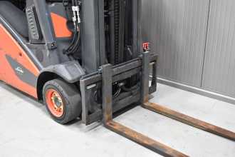 Chariot élévateur d'occasion LINDE H 16 T - 01 /58480/ GAS VIERRADFRONTSTAPLER (13069538)