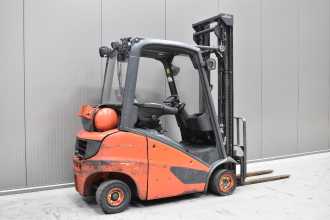 Chariot élévateur d'occasion LINDE H 16 T - 01 /58484/ GAS VIERRADFRONTSTAPLER (13069540)