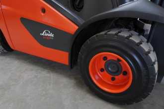 Chariot élévateur d'occasion LINDE H 18 D EVO 391-02 DIESEL VIERRADFRONTSTAPLER (12996483)