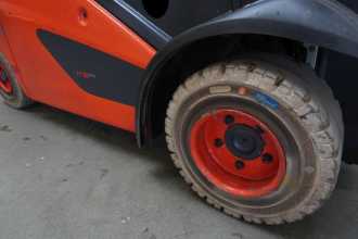 Chariot élévateur d'occasion LINDE H 18 T EVO 391-00 GAS VIERRADFRONTSTAPLER (13026865)