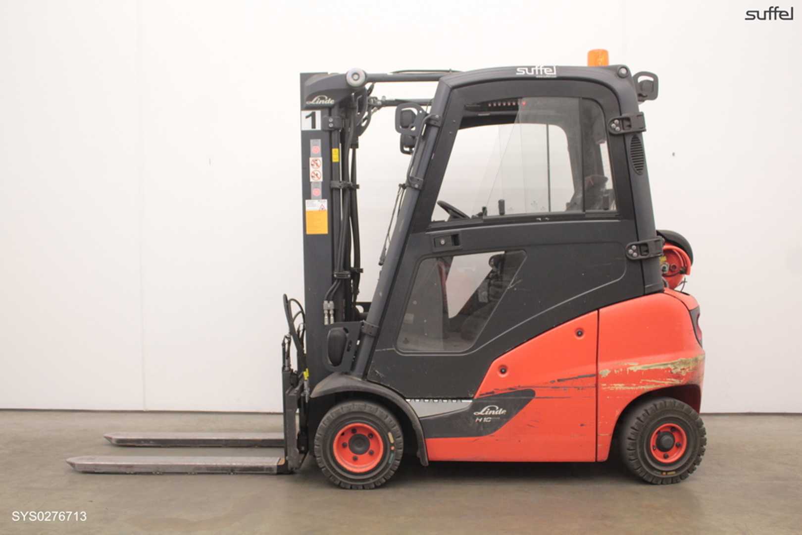 Chariot élévateur d'occasion LINDE H 18 T GAS VIERRADFRONTSTAPLER (13074154)