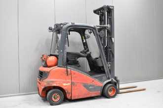 Chariot élévateur d'occasion LINDE H 20 T - 01 /58483/ GAS VIERRADFRONTSTAPLER (13069539)