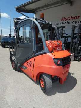 Chariot élévateur d'occasion LINDE H 25 T GAS VIERRADFRONTSTAPLER (13076078)