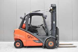 Chariot élévateur d'occasion LINDE H 35 T - 02 /58486/ GAS VIERRADFRONTSTAPLER (13064591)