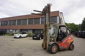 Chariot élévateur d'occasion LINDE H 45T-01  GAS VIERRADFRONTSTAPLER (13060651)