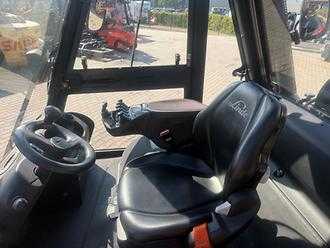 Chariot élévateur d'occasion LINDE H 80 T 900 GAS VIERRADFRONTSTAPLER (13060377)