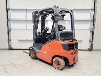 Chariot élévateur d'occasion LINDE H14T-01 GAS VIERRADFRONTSTAPLER (12917043)