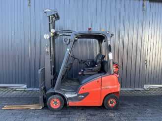 Chariot élévateur d'occasion LINDE H14T-01 GAS VIERRADFRONTSTAPLER (13028019)