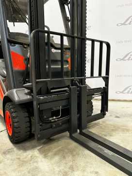 Chariot élévateur d'occasion LINDE H14T GAS VIERRADFRONTSTAPLER (13076192)