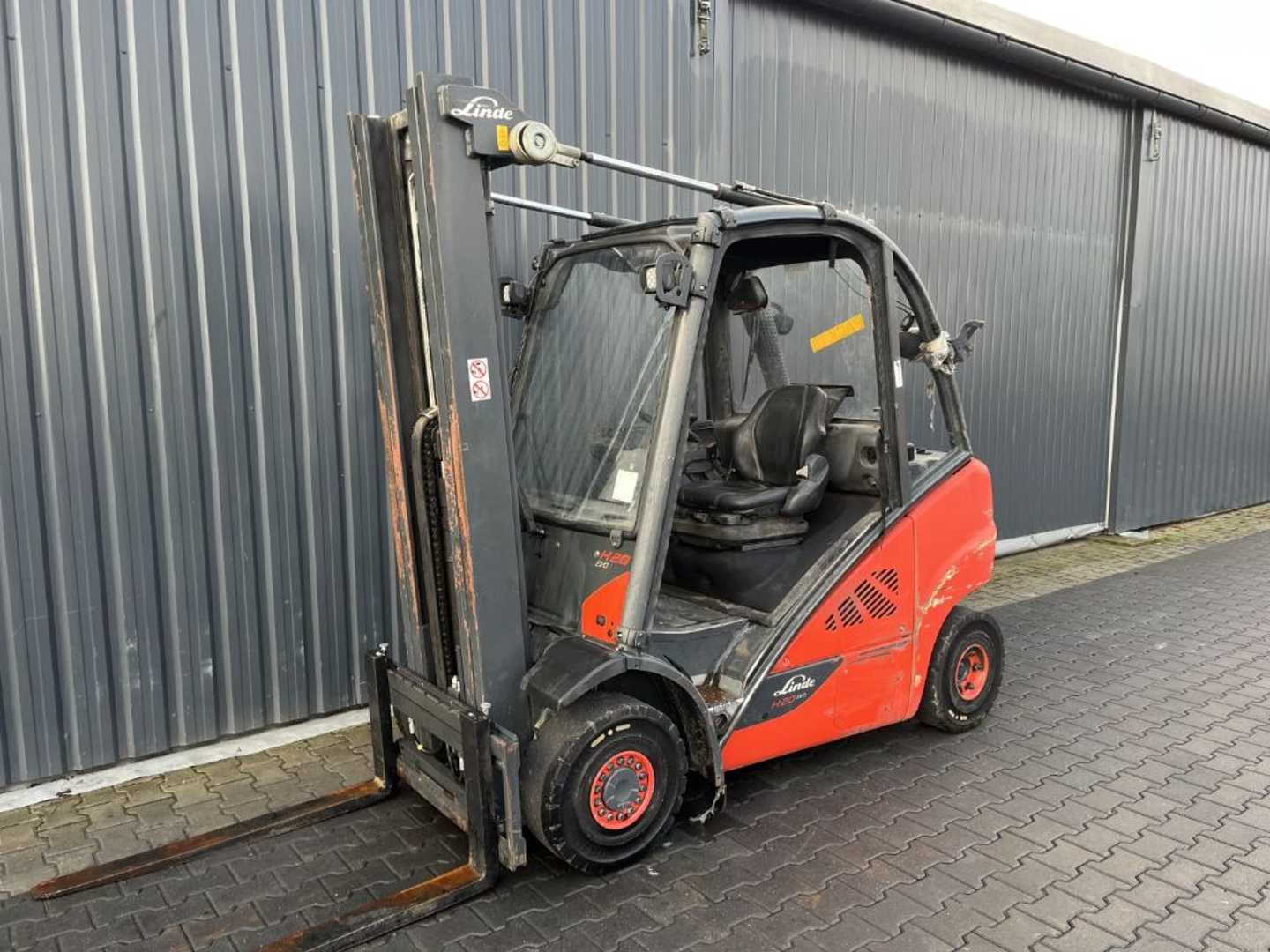 Chariot élévateur d'occasion LINDE H20D-02/600 DIESEL VIERRADFRONTSTAPLER (13009627)