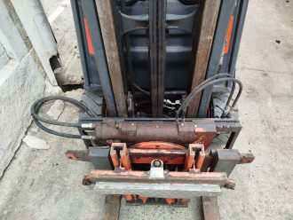 Chariot élévateur d'occasion LINDE H20D-02 DIESEL VIERRADFRONTSTAPLER (13067324)