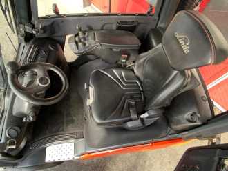 Chariot élévateur d'occasion LINDE H20D-02 DIESEL VIERRADFRONTSTAPLER (13070711)