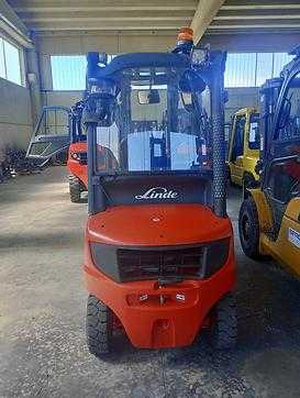 Chariot élévateur d'occasion LINDE H20D DIESEL VIERRADFRONTSTAPLER (13047219)