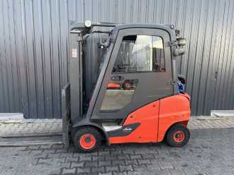 Chariot élévateur d'occasion LINDE H20T-01 GAS VIERRADFRONTSTAPLER (13066303)