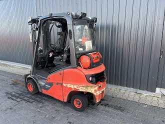 Chariot élévateur d'occasion LINDE H20T-01 GAS VIERRADFRONTSTAPLER (13072004)