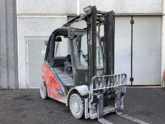 Chariot élévateur d'occasion LINDE H25D-02 DIESEL VIERRADFRONTSTAPLER (13072889) backdrop
