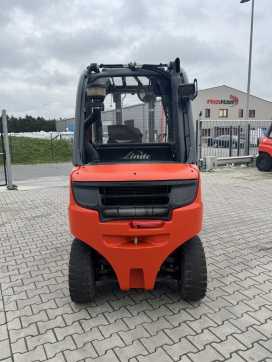Chariot élévateur d'occasion LINDE H25D-02 DIESEL VIERRADFRONTSTAPLER (13074834)