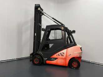Chariot élévateur d'occasion LINDE H25D-02 DIESEL VIERRADFRONTSTAPLER (13076302)