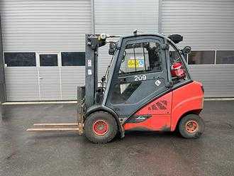 Chariot élévateur d'occasion LINDE H25D/600 DIESEL VIERRADFRONTSTAPLER (13047758)