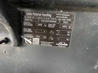 Chariot élévateur d'occasion LINDE H25T-01 GAS VIERRADFRONTSTAPLER (13065388)