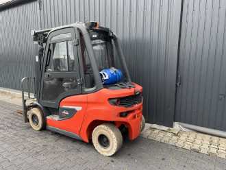 Chariot élévateur d'occasion LINDE H25T-01 GAS VIERRADFRONTSTAPLER (13065390)