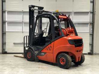 Chariot élévateur d'occasion LINDE H25T-02 GAS VIERRADFRONTSTAPLER (13024937)