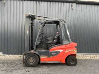 Chariot élévateur d'occasion LINDE H30D-01 DIESEL VIERRADFRONTSTAPLER (13058987)