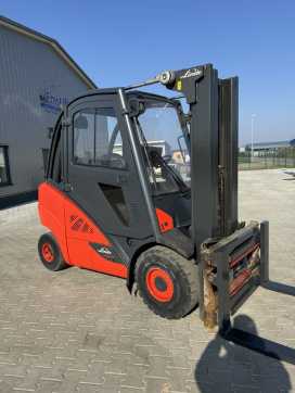 Chariot élévateur d'occasion LINDE H30D-02 DIESEL VIERRADFRONTSTAPLER (12860166)