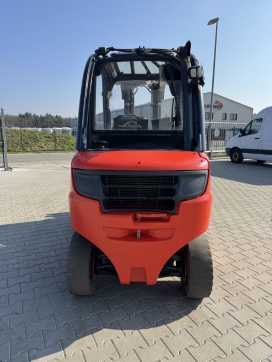 Chariot élévateur d'occasion LINDE H30D-02 DIESEL VIERRADFRONTSTAPLER (12860166)