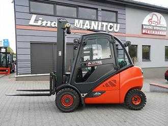 Chariot élévateur d'occasion LINDE H30T-02 Side shift GAS VIERRADFRONTSTAPLER (13039659)
