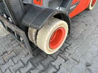 Chariot élévateur d'occasion LINDE H35T-02 GAS VIERRADFRONTSTAPLER (13065725)