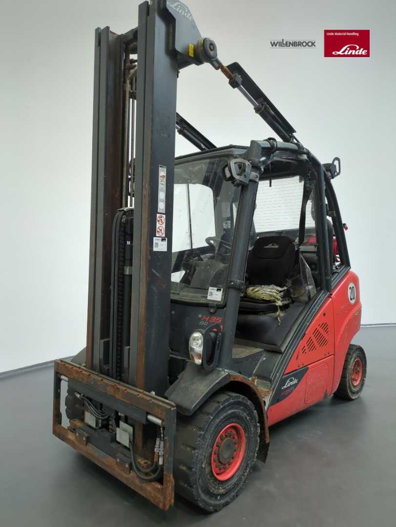 Chariot élévateur d'occasion LINDE H35T-393-02 GAS VIERRADFRONTSTAPLER (13048864)