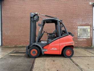 Chariot élévateur d'occasion LINDE H40T GAS VIERRADFRONTSTAPLER (13071749)