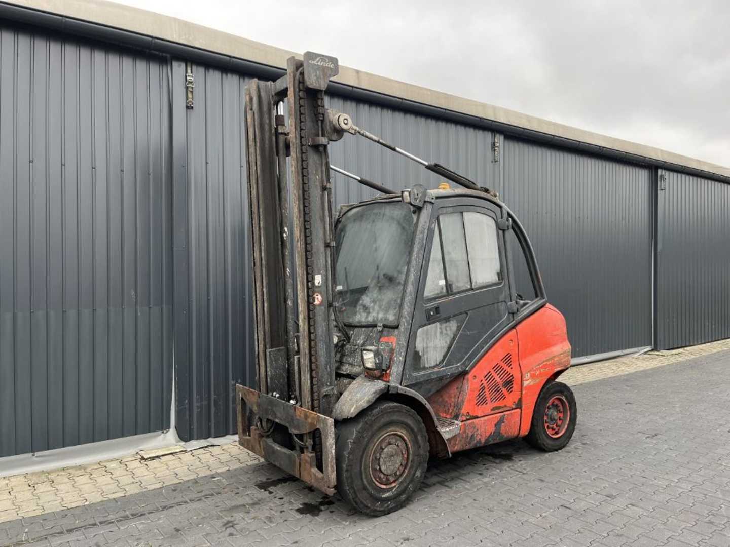 Chariot élévateur d'occasion LINDE H50D-01 DIESEL VIERRADFRONTSTAPLER (13065729)