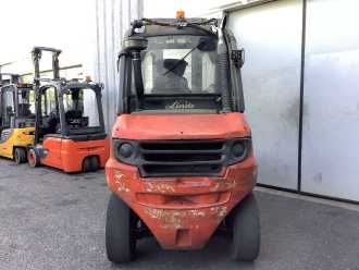 Chariot élévateur d'occasion LINDE H50D DIESEL VIERRADFRONTSTAPLER (13064992)