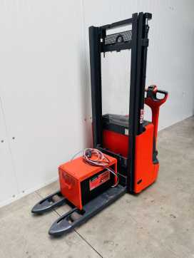 Chariot élévateur d'occasion LINDE L 12 kurze Gabel 1000mm ELEKTRO HOCHHUBWAGENDEICHSEL (12966503)