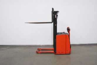 Chariot élévateur d'occasion LINDE L 16 1173 ELEKTRO HOCHHUBWAGENDEICHSEL (13003060)