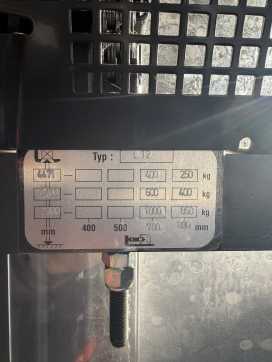 Chariot élévateur d'occasion LINDE L12 ELEKTRO HOCHHUBWAGENDEICHSEL (13070198)