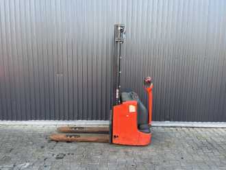 Chariot élévateur d'occasion LINDE L12L ELEKTRO HOCHHUBWAGENDEICHSEL (13074446)