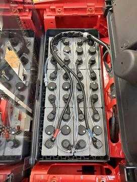 Chariot élévateur d'occasion LINDE L14 AP ELEKTRO HOCHHUBWAGENFAHRERSTAND (13032749)