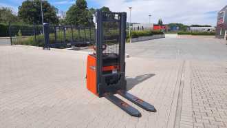 Chariot élévateur d'occasion LINDE L16 - BR1173 ELEKTRO HOCHHUBWAGENDEICHSEL (12724713)