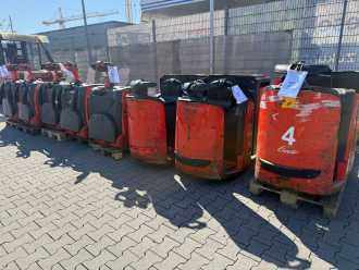 Chariot élévateur d'occasion LINDE Linde 3x N 20 5x T 20 AP Paket Preis 4900€ ELEKTRO NIEDERHUBKOMMISSIONIERER (13038534)