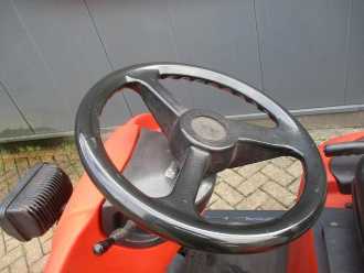 Chariot élévateur d'occasion LINDE P 60 ELEKTRO SCHLEPPER (12989732)