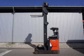 Chariot élévateur d'occasion LINDE R 20 HD 1120 ELEKTRO SCHUBMASTSTAPLER (13057837)