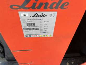 Chariot élévateur d'occasion LINDE R12B-01 ELEKTRO SCHUBMASTSTAPLER (13063499)