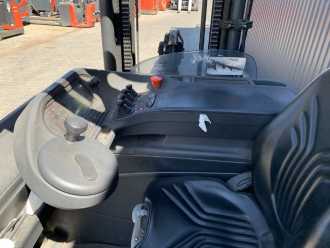 Chariot élévateur d'occasion LINDE R12B ELEKTRO SCHUBMASTSTAPLER (13058665)