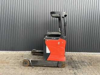 Chariot élévateur d'occasion LINDE R14-01 ELEKTRO SCHUBMASTSTAPLER (13065407)