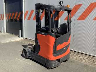 Chariot élévateur d'occasion LINDE R14G-01 ELEKTRO SCHUBMASTSTAPLER (13035050)