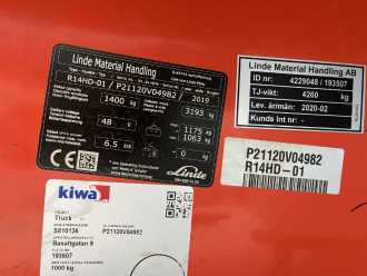 Chariot élévateur d'occasion LINDE R14HD-01 ELEKTRO SCHUBMASTSTAPLER (13040104)