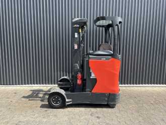 Chariot élévateur d'occasion LINDE R16G ELEKTRO SCHUBMASTSTAPLER (13058702)